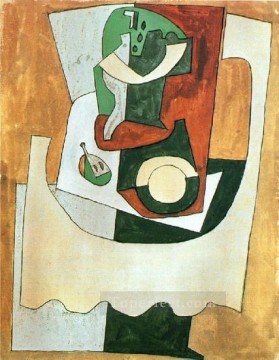 Naturaleza muerta en la mesa con pedestal y plato cubista de 1920 Pablo Picasso Pinturas al óleo